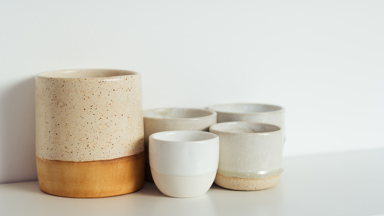 The Difference Between Stoneware and Porcelain