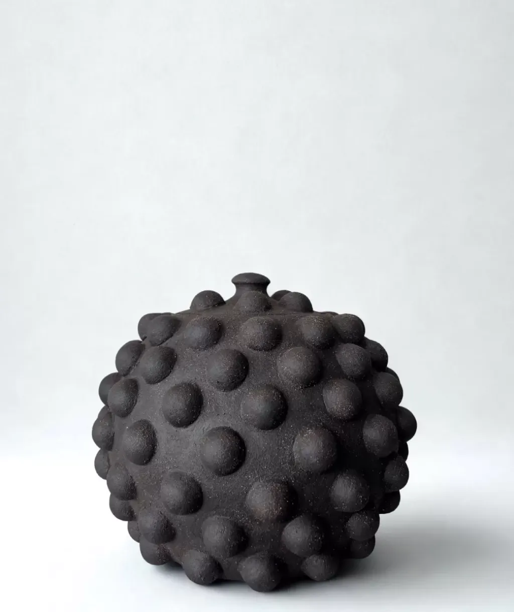 KAIIRA Brown Lidded Stoneware Vase